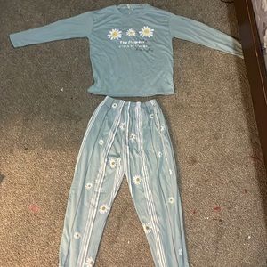 Kids Large Blue Daisy Pajama Set